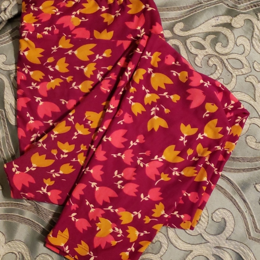 LulaRoe TC2 leggings Purple, mustard, pink